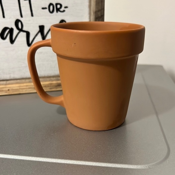 Hallmark Terra Cotta flowerpot mug - Picture 1 of 3